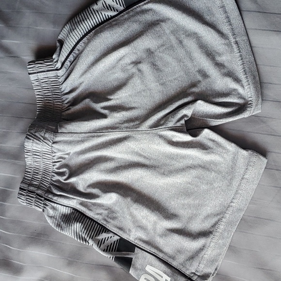 NBA set S(4) - Picture 6 of 9